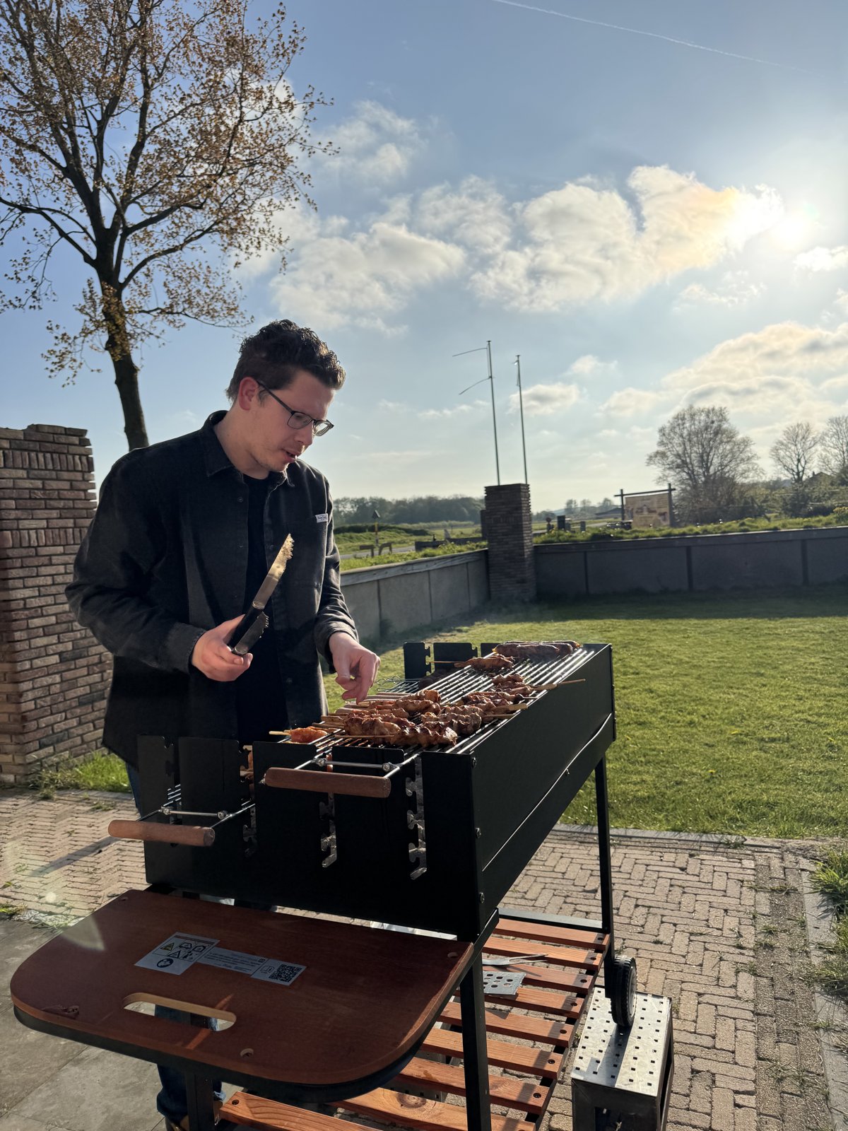 BBQ tijdens een vrijgezellenfeest bij De Hoeverij